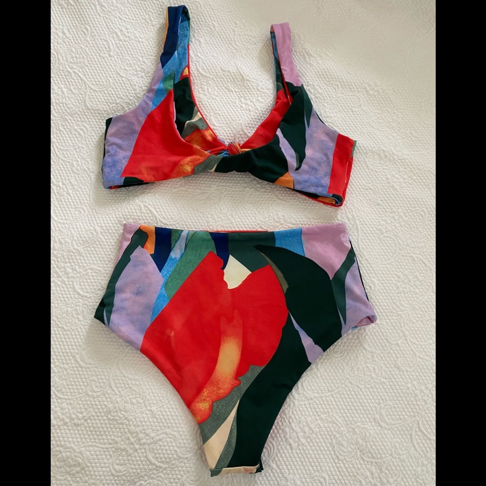 Shein high-waist bikini set, never worn- size S